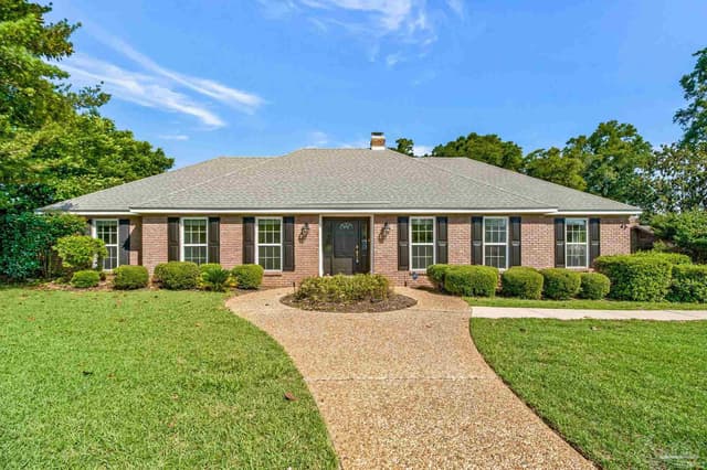 8876 Burning Tree Rd, Pensacola FL 32514 exterior