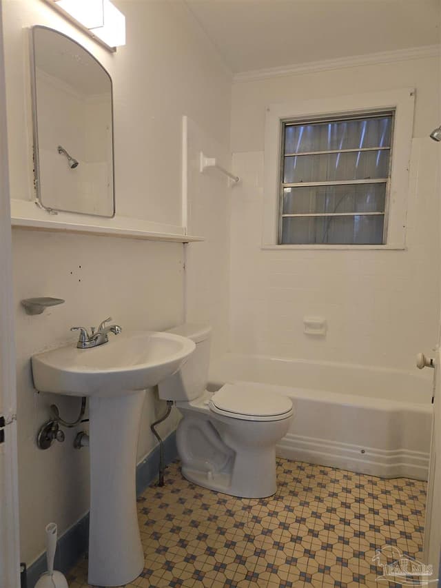 210 S 2nd St, Pensacola FL 32507 photo 7