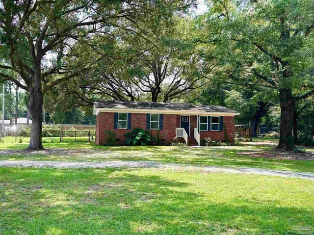5837 Berryhilll Rd, Milton FL 32570 exterior