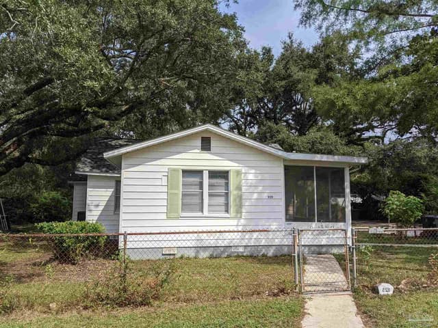 8320 Binkley St, Pensacola FL 32514 exterior