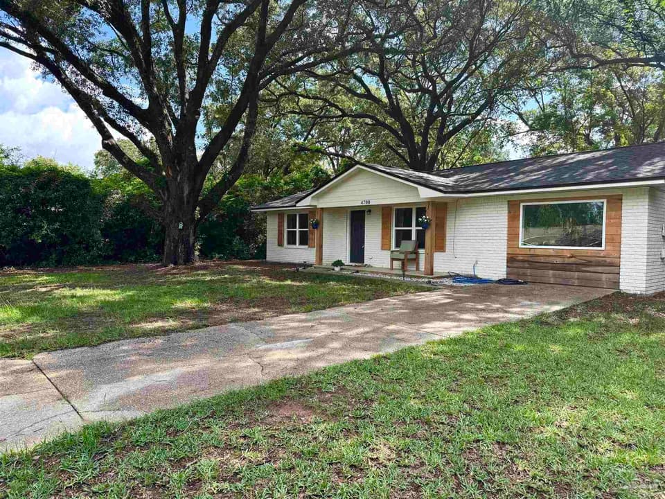 4700 Dean Dr, Pace FL 32571 photo 1