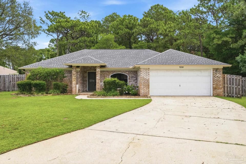 9318 Lucian Ct, Navarre FL 32566 photo 1