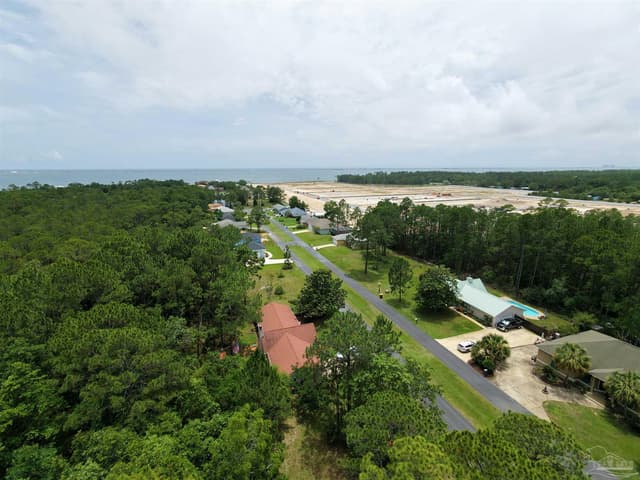 1785 Smugglers Cove Dr, Gulf Breeze FL 32563 photo 10