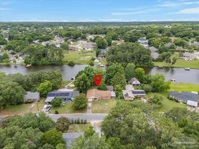 6209 E Shore Dr, Pensacola FL 32505 photo 8