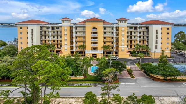 14500 River Rd # 305, Pensacola FL 32507 exterior