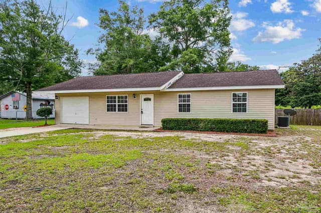 4071 Diamond St, Pace FL 32571 exterior