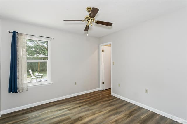 2182 Calle De Cantabria, Navarre FL 32566 photo 14