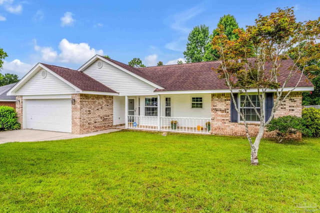 1995 Joshua Dr, Cantonment FL 32533 exterior