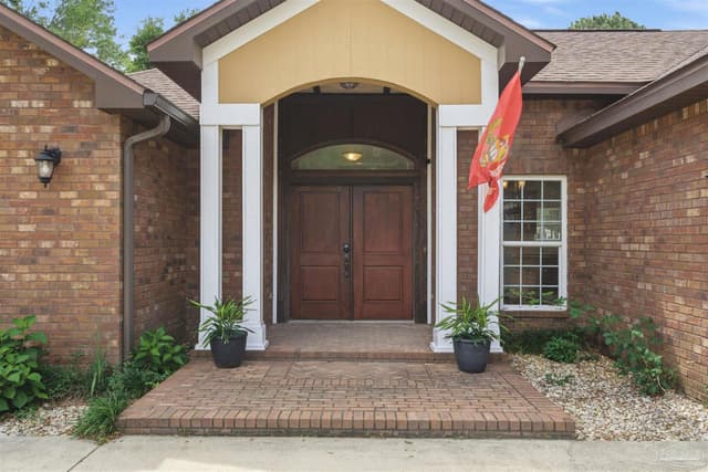 6087 Cedar Tree Dr, Milton FL 32570 exterior