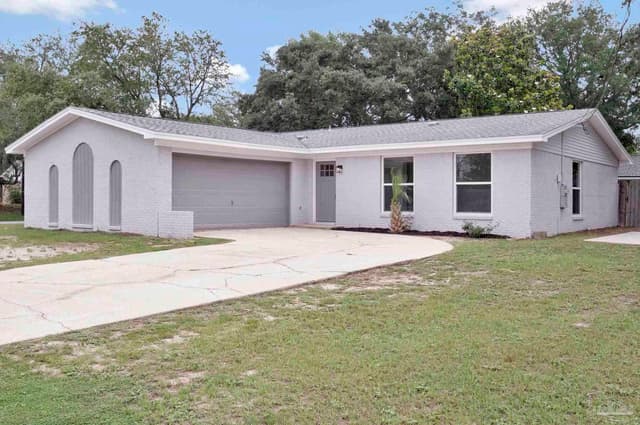 1378 Harvard Dr, Gulf Breeze FL 32563 exterior