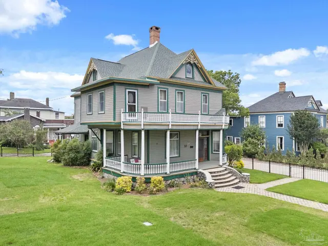 52 Gonzalez St property photo