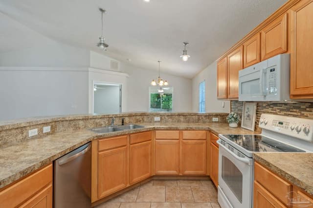 2070 Catline Cir, Navarre FL 32566 photo 13