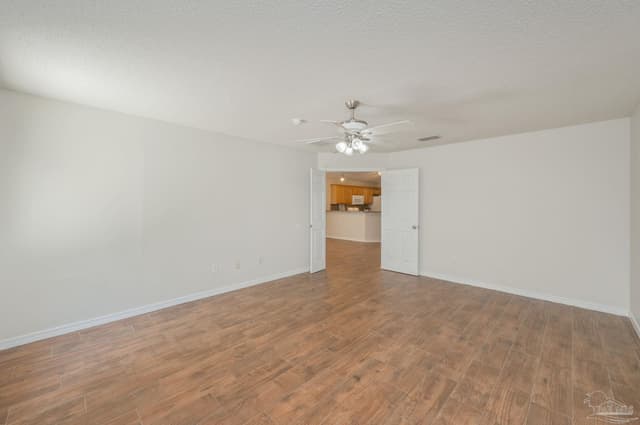 2070 Catline Cir, Navarre FL 32566 photo 16