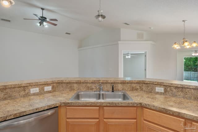 2070 Catline Cir, Navarre FL 32566 photo 11