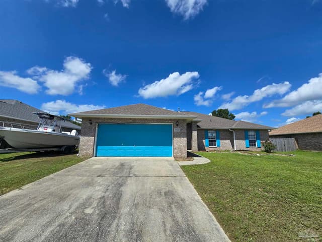 3308 Massena Dr, Pensacola FL 32526 exterior