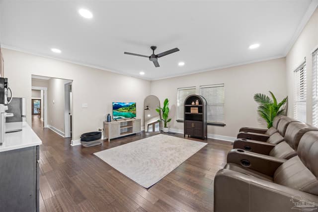 1306 E Gonzalez St, Pensacola FL 32501 photo 7