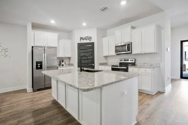 7982 Burnside Loop property photo