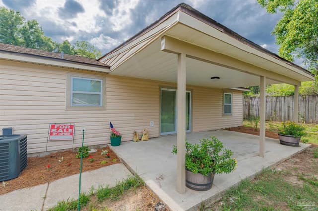213 Tyson St, Pensacola FL 32506 photo 6