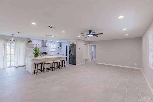 213 Tyson St, Pensacola FL 32506 photo 7