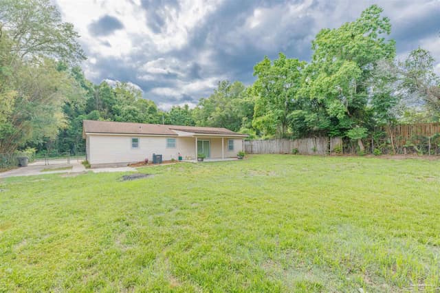 213 Tyson St property photo