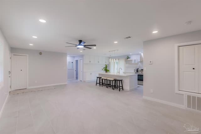 213 Tyson St, Pensacola FL 32506 photo 8