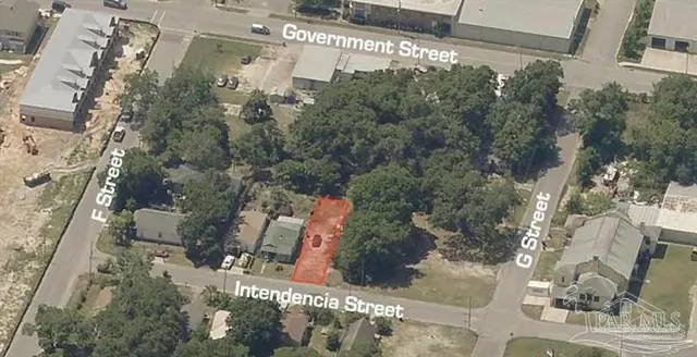 1311 W Intendencia St, Pensacola FL 32502 exterior