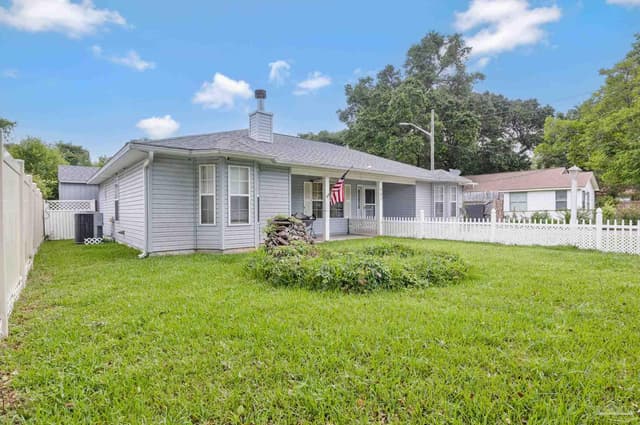 605 Armenia Dr, Pensacola FL 32505 exterior