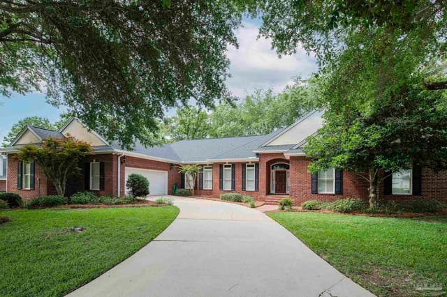 4531 Bohemia Dr, Pensacola FL 32504 exterior