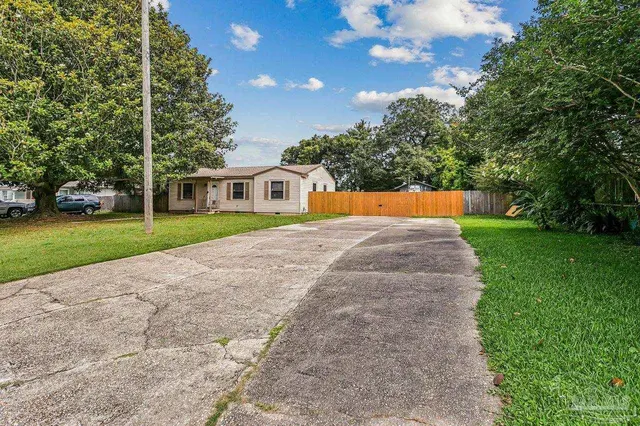 4904 Birch Ave property photo