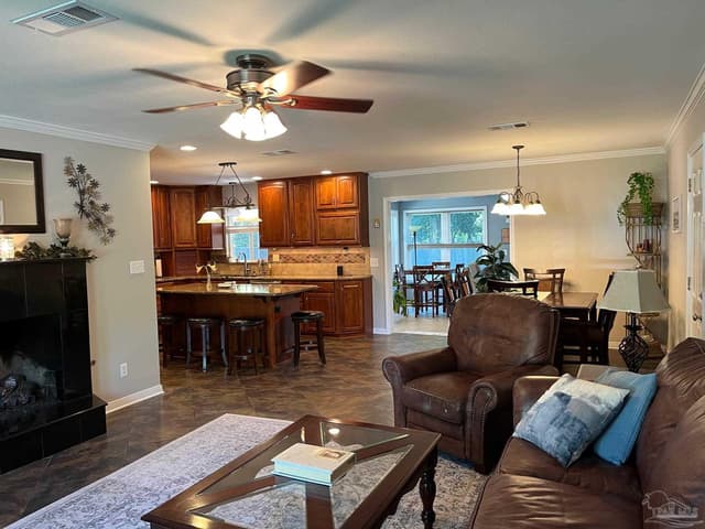 1801 Conway Dr, Pensacola FL 32503 photo 6