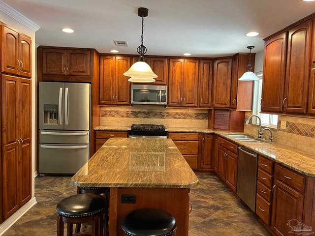 1801 Conway Dr, Pensacola FL 32503 photo 10