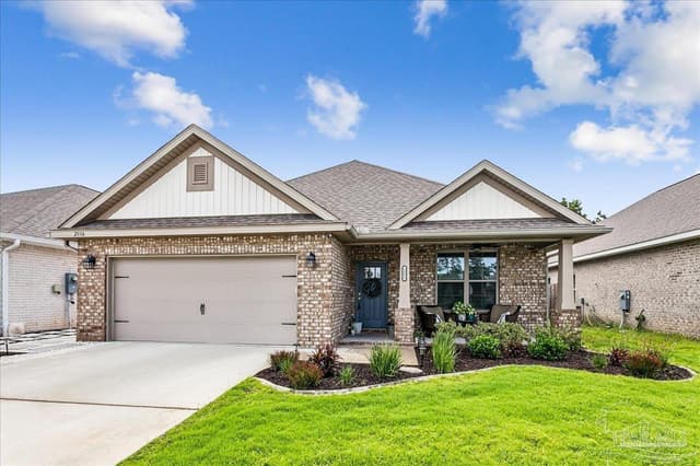 2006 Cambridge Park Dr, Gulf Breeze FL 32563 exterior