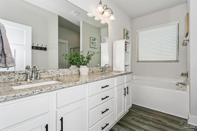 8487 Twenty One Oaks Ln, Pensacola FL 32526 photo 14