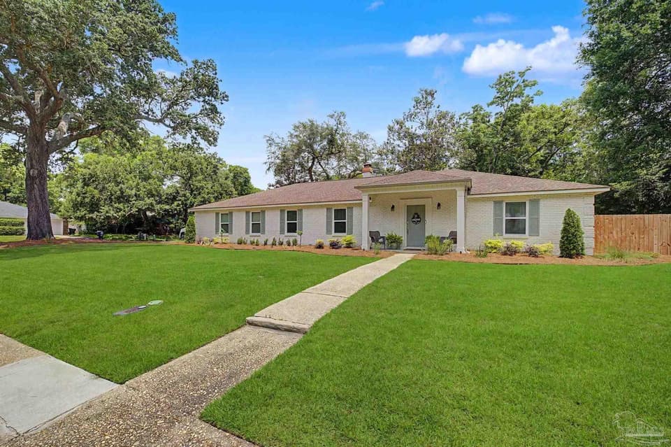4616 Baywoods Dr, Pensacola FL 32504 photo 1