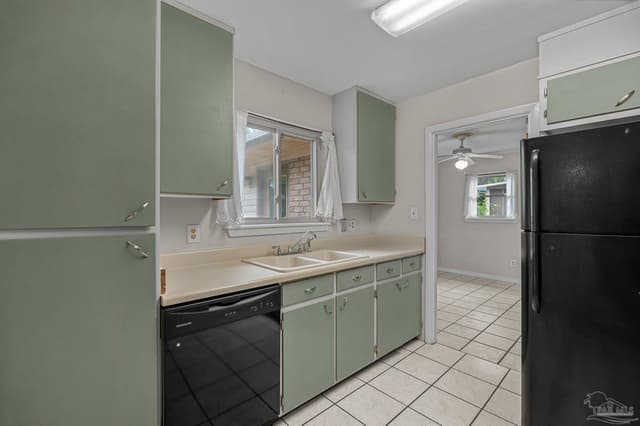 6105 E Shore Dr, Pensacola FL 32505 photo 13