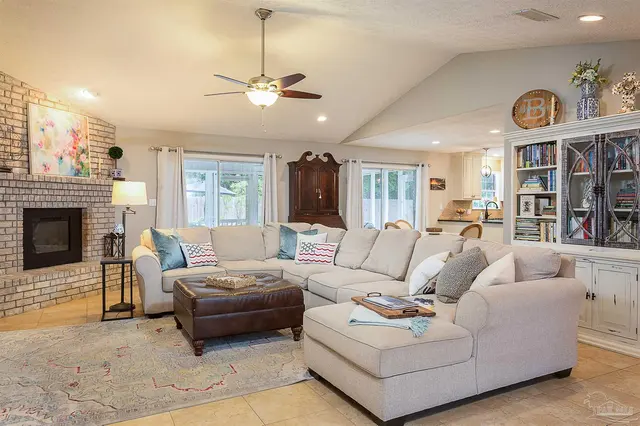 3716 Tiger Point Blvd property photo