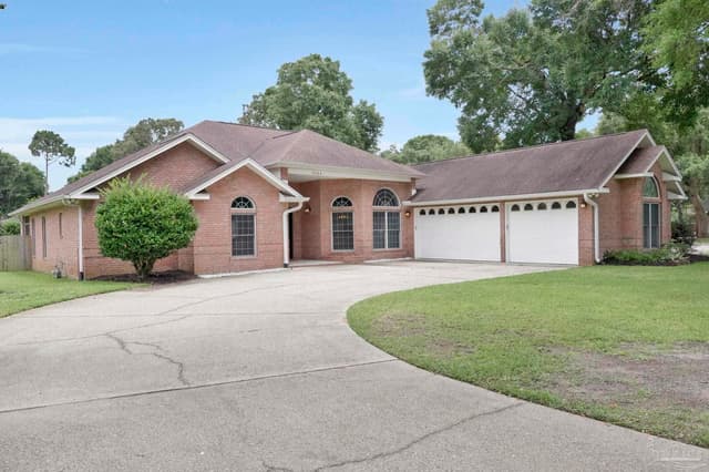 9244 Bell Ridge Dr, Pensacola FL 32526 exterior
