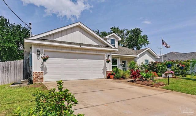 1860 Justice Cir, Gulf Breeze FL 32563 exterior