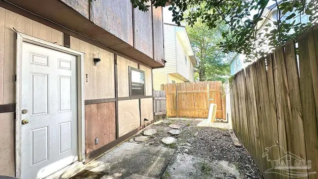 3305 Brainerd St property photo