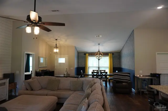 7305 Durden Dr property photo