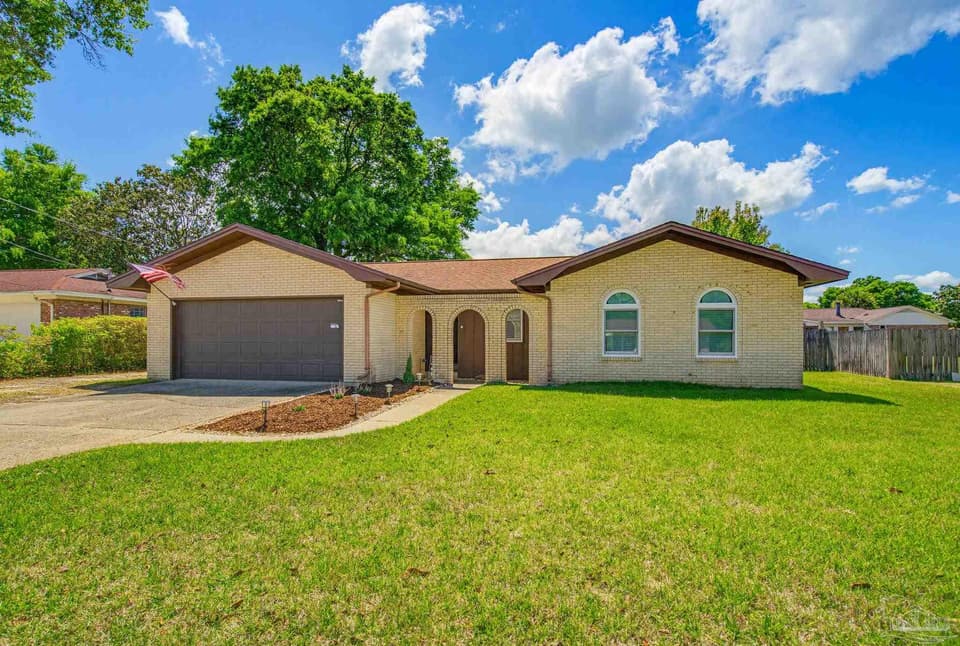 8217 Squire Rd, Pensacola FL 32514 photo 1