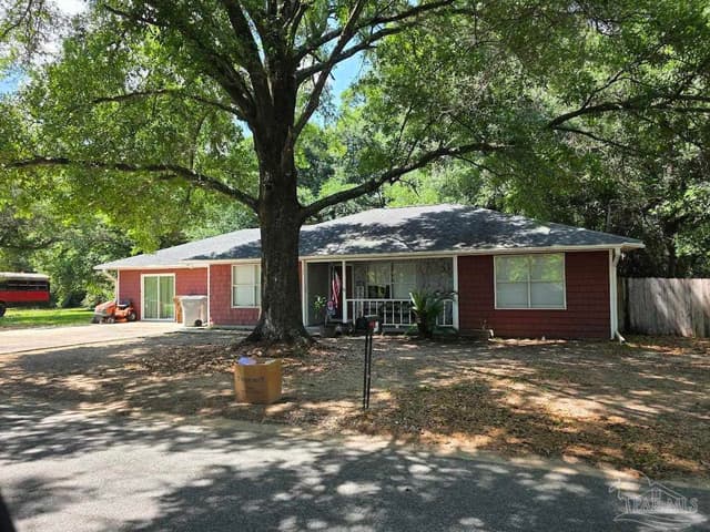 6358 Dixie Rd, Milton FL 32570 photo 2