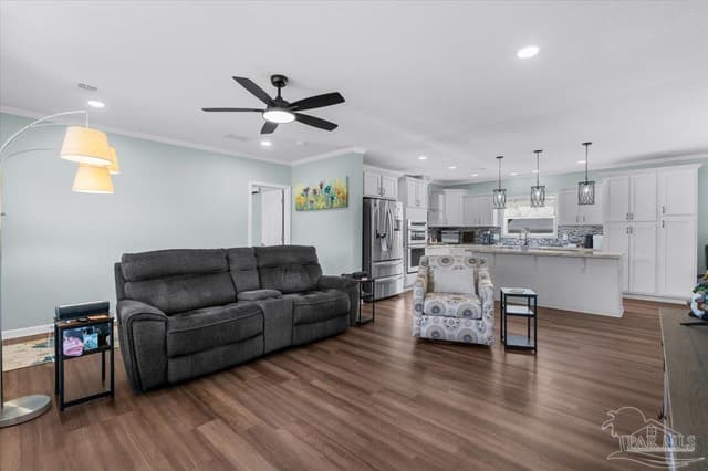 4955 Blue Ribbon Dr, Milton FL 32583 photo 8