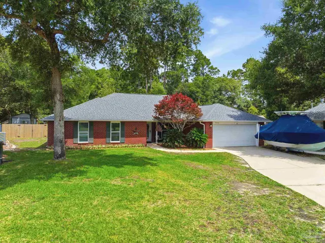 952 Lake Aire Dr property photo
