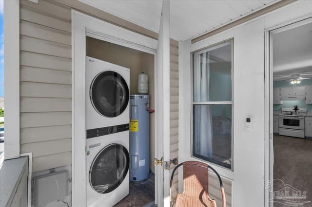1301 Redwood Ln # F, Gulf Breeze FL 32563 photo 2