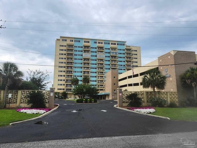 825 Bayshore Dr # 308, Pensacola FL 32507 exterior