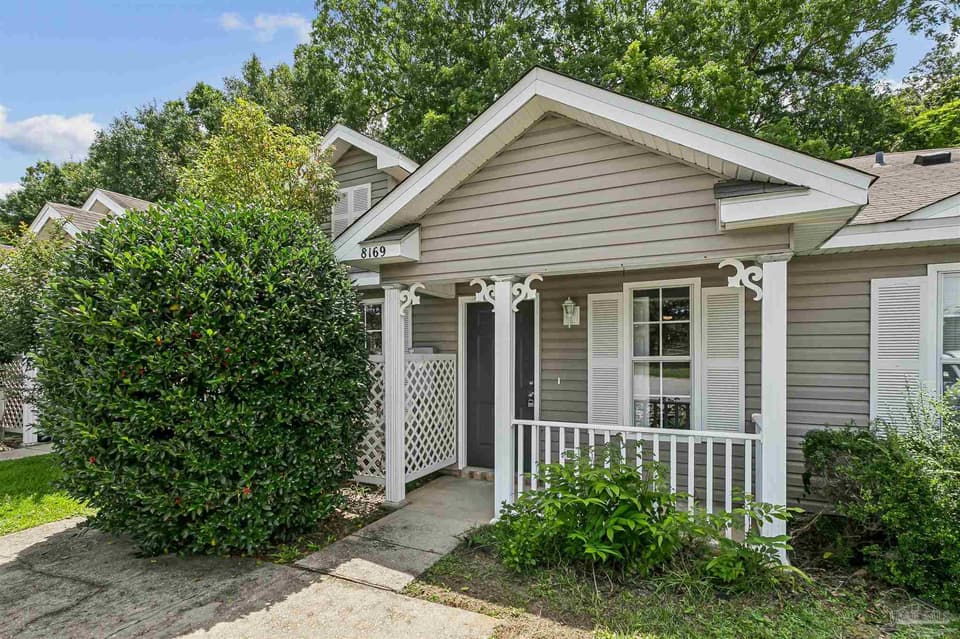 8169 Heirloom Dr, Pensacola FL 32514 photo 1