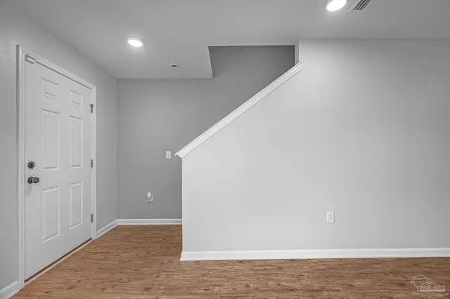 5765 Blackhorse Cir property photo