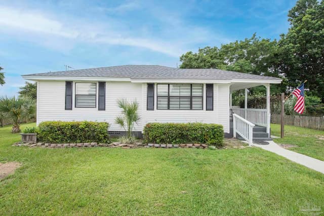 211 Berry Rd, Pensacola FL 32507 exterior
