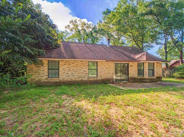 5909 Lawson Ln, Milton FL 32570 photo 9